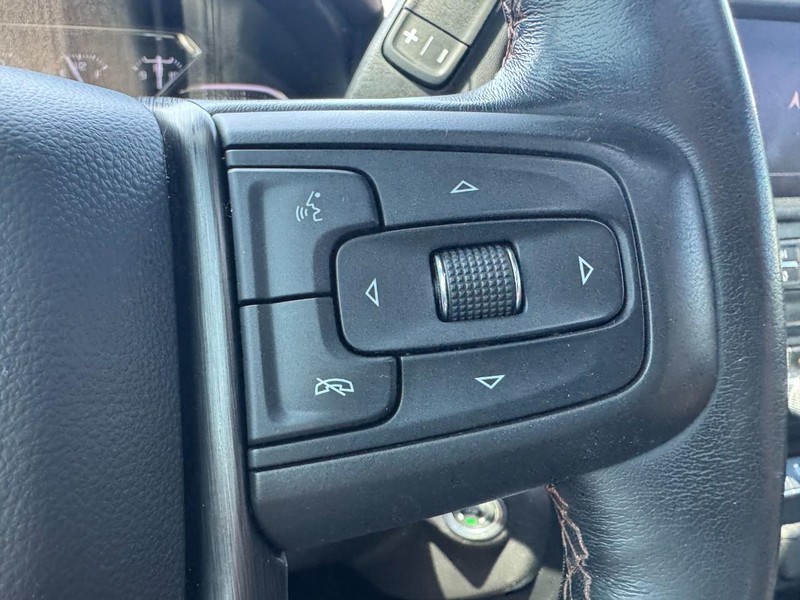 GMC Sierra 1500 Vehicle Full-screen Gallery Image 19