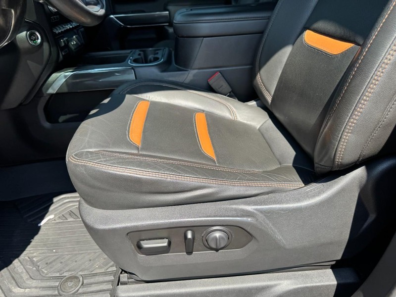 GMC Sierra 1500 Vehicle Full-screen Gallery Image 26