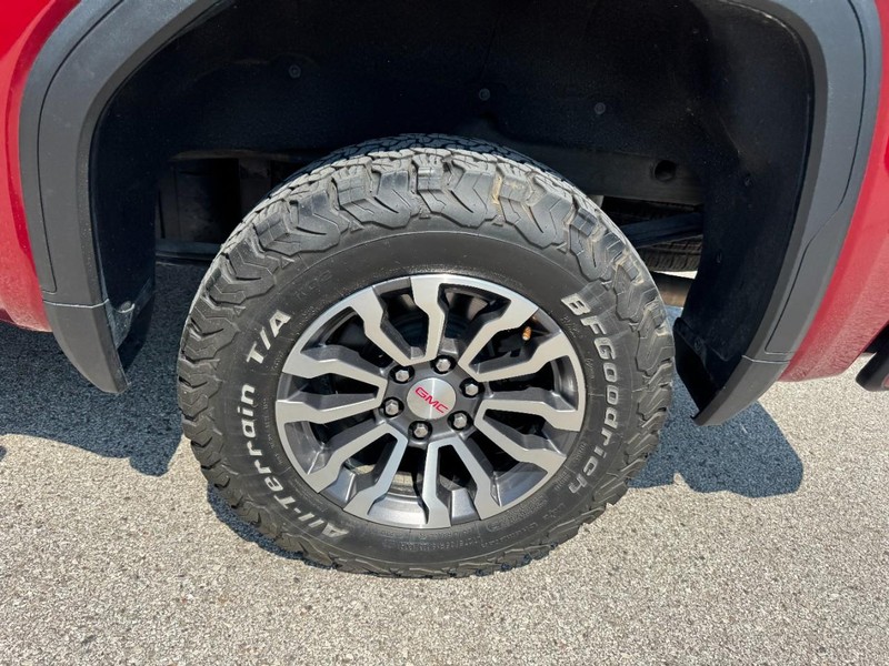 GMC Sierra 1500 Vehicle Full-screen Gallery Image 27
