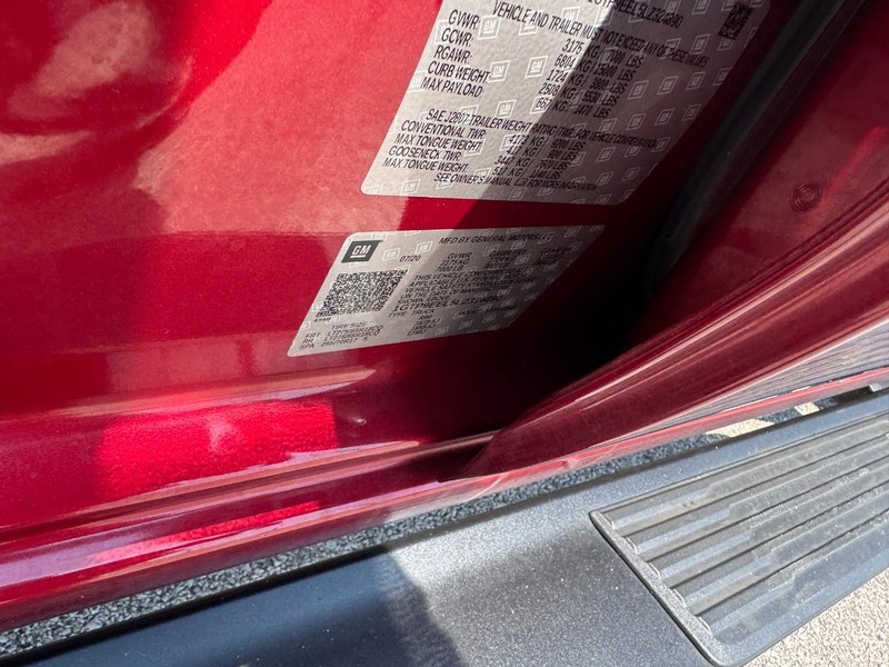 GMC Sierra 1500 Vehicle Full-screen Gallery Image 28