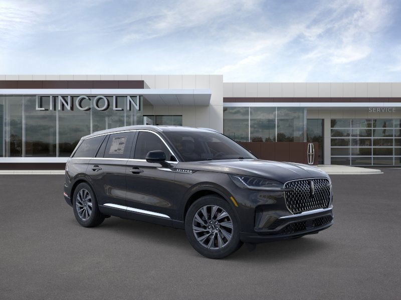 Lincoln Aviator Vehicle Full-screen Gallery Image 07