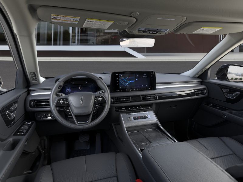 Lincoln Aviator Vehicle Full-screen Gallery Image 09