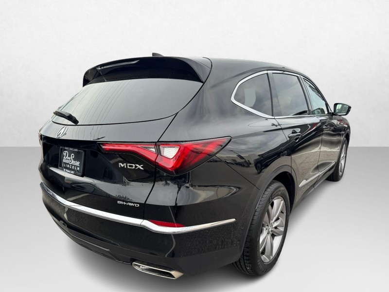 Acura MDX Vehicle Full-screen Gallery Image 05