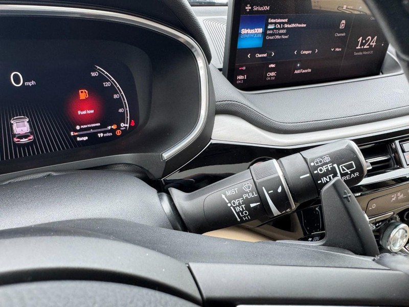 Acura MDX Vehicle Full-screen Gallery Image 21