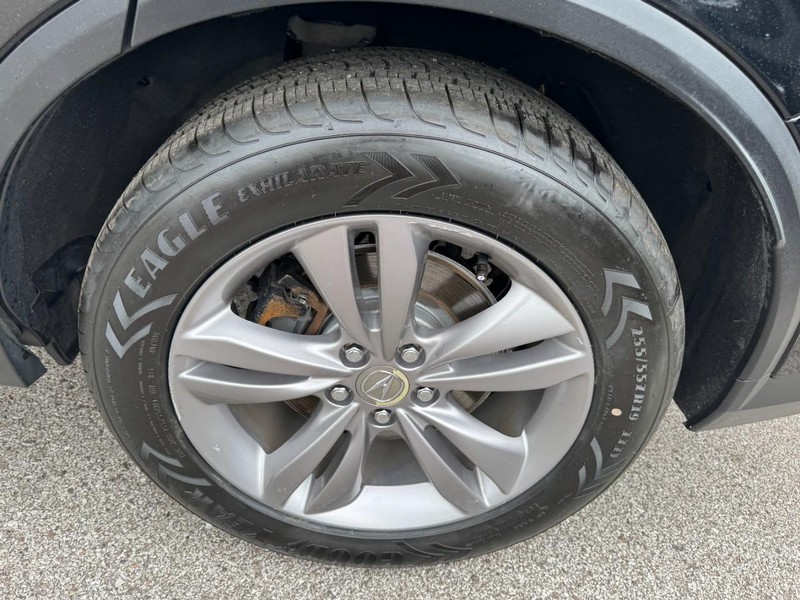 Acura MDX Vehicle Full-screen Gallery Image 27