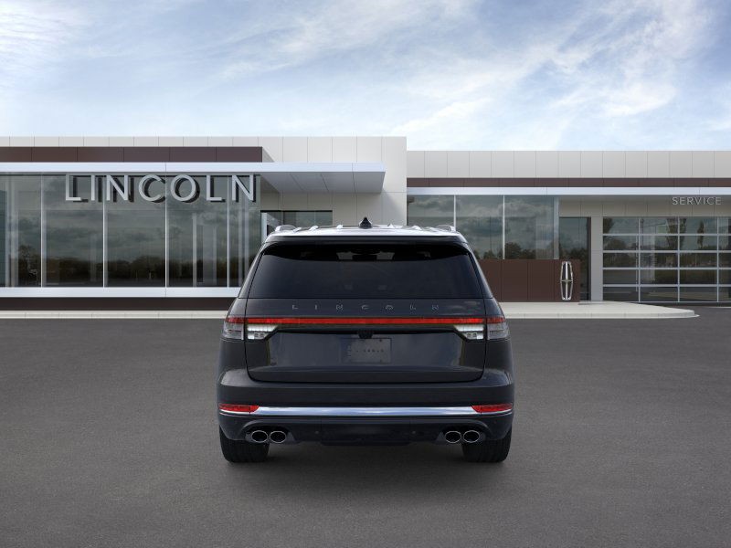 Lincoln Aviator Vehicle Full-screen Gallery Image 05