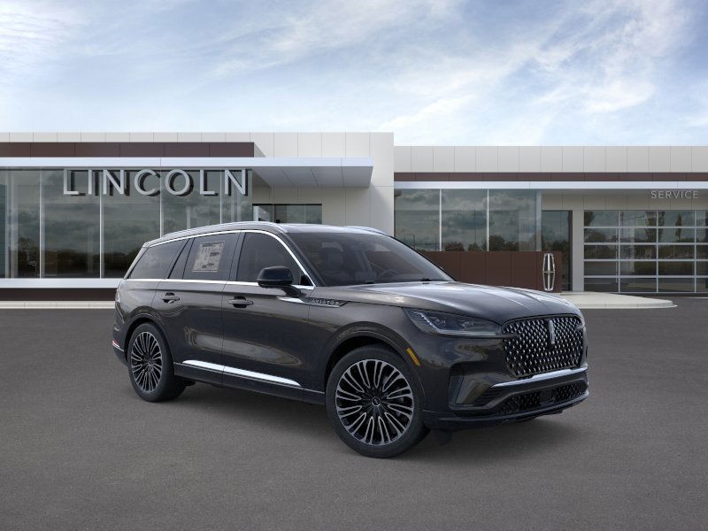 Lincoln Aviator Vehicle Full-screen Gallery Image 07