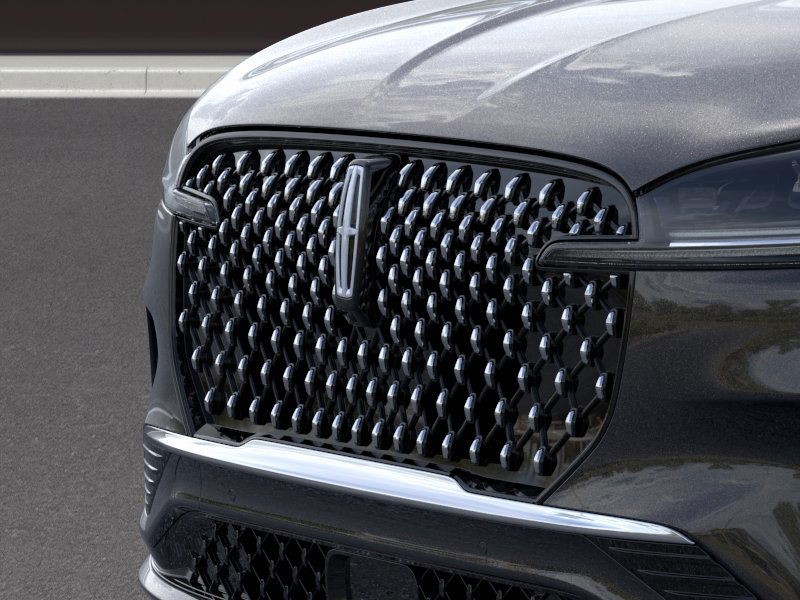Lincoln Aviator Vehicle Full-screen Gallery Image 17