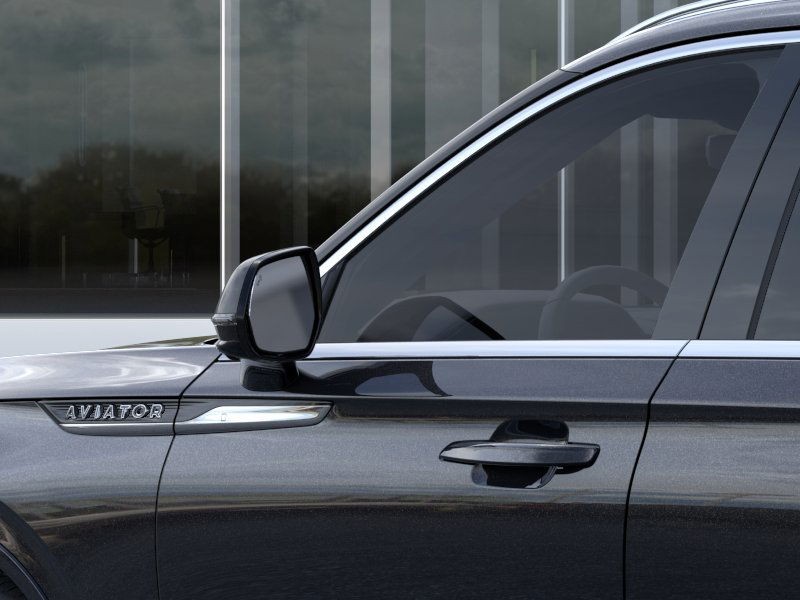 Lincoln Aviator Vehicle Full-screen Gallery Image 20