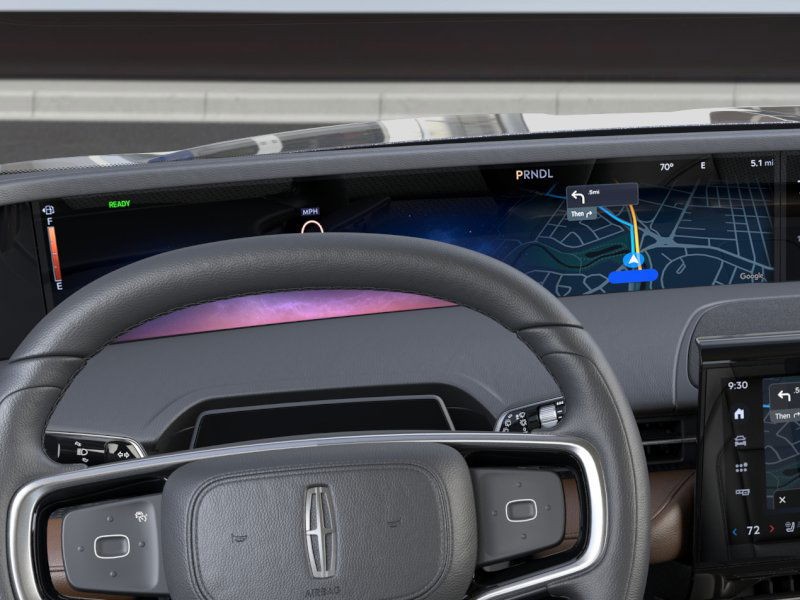 Lincoln Nautilus Vehicle Full-screen Gallery Image 13