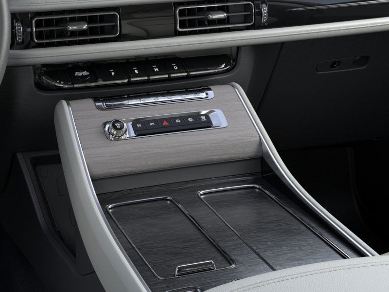 Lincoln Aviator Vehicle Full-screen Gallery Image 15