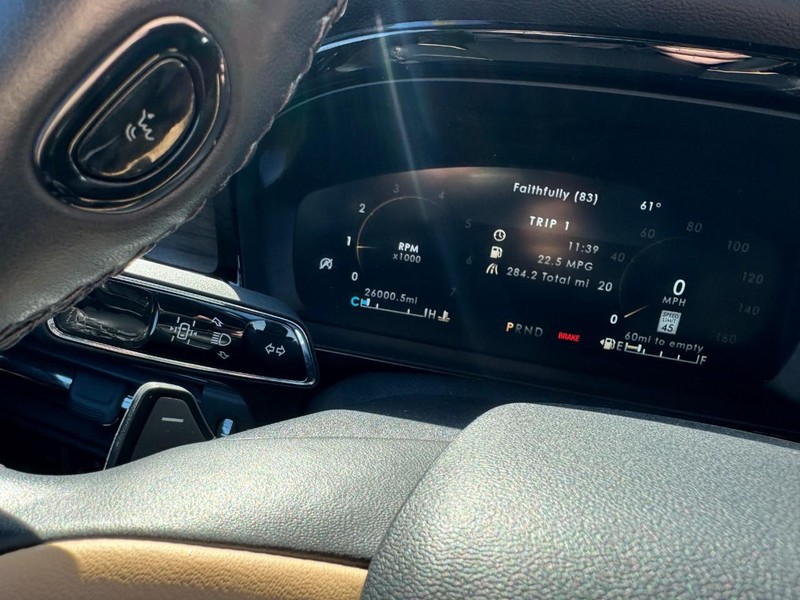 Lincoln Corsair Vehicle Full-screen Gallery Image 20