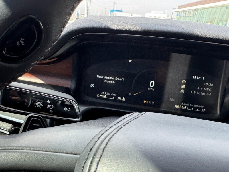 Lincoln Aviator Vehicle Full-screen Gallery Image 20