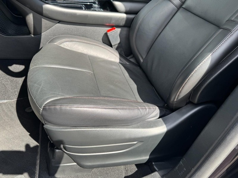 Lincoln Aviator Vehicle Full-screen Gallery Image 26