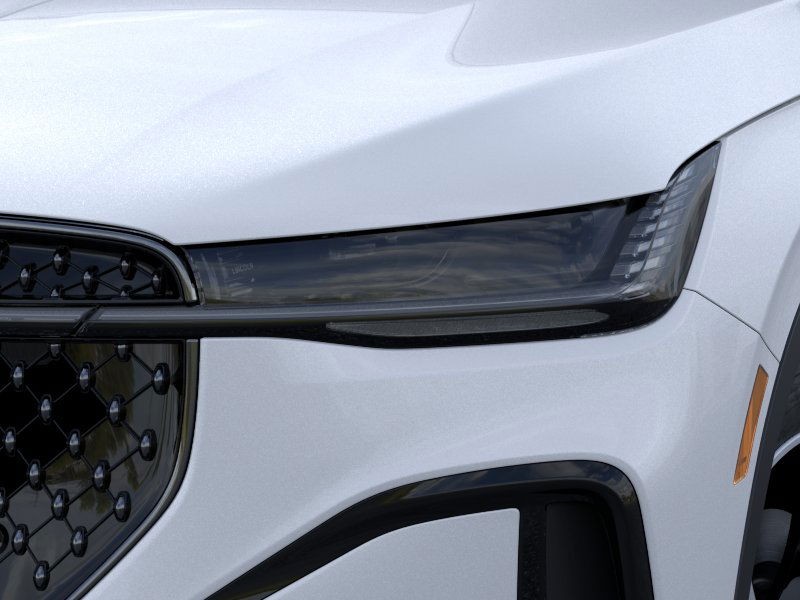 Lincoln Nautilus Vehicle Full-screen Gallery Image 18