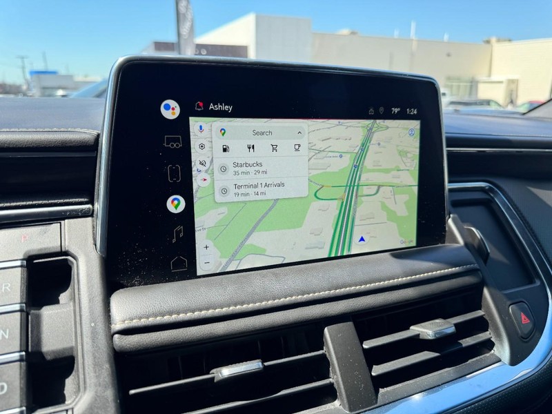 GMC Yukon Vehicle Full-screen Gallery Image 23