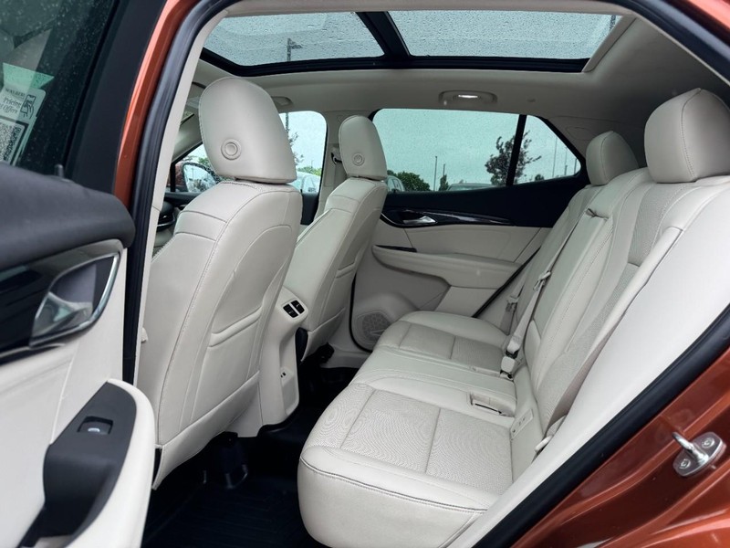 Buick Envision Vehicle Full-screen Gallery Image 12