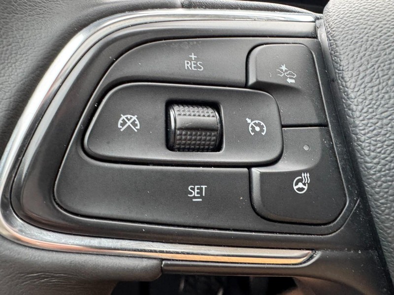 Buick Envision Vehicle Full-screen Gallery Image 18