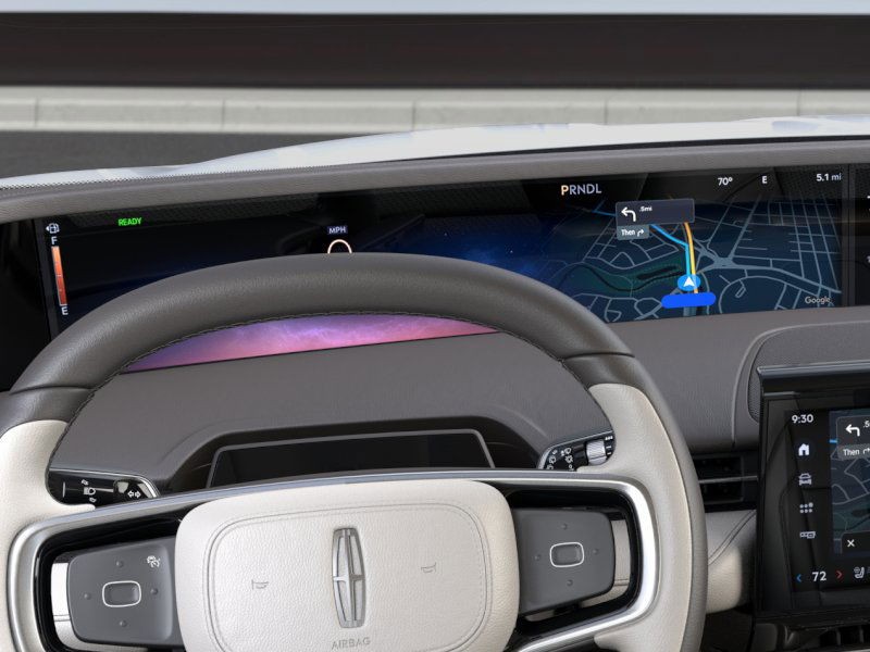 Lincoln Nautilus Vehicle Full-screen Gallery Image 13