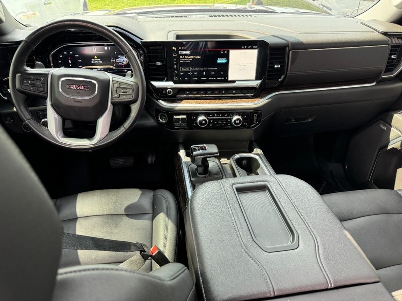 GMC Sierra 1500 Vehicle Full-screen Gallery Image 09