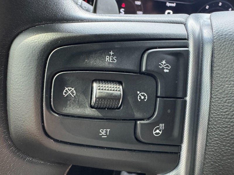 GMC Sierra 1500 Vehicle Full-screen Gallery Image 18