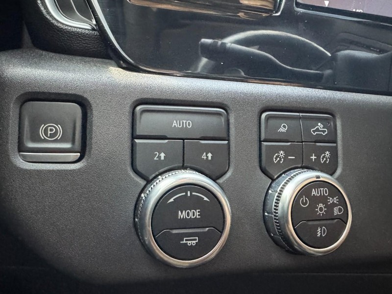 GMC Sierra 1500 Vehicle Full-screen Gallery Image 22