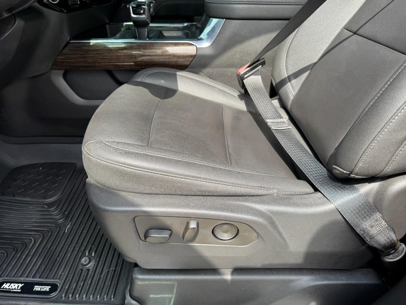 GMC Sierra 1500 Vehicle Full-screen Gallery Image 26