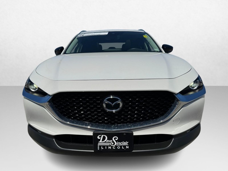 Mazda CX-30 Vehicle Full-screen Gallery Image 02