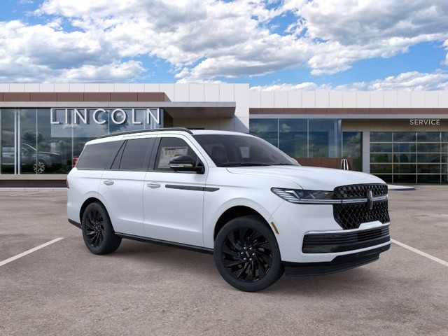 2026 Lincoln Navigator Reserve thumbnail image 07