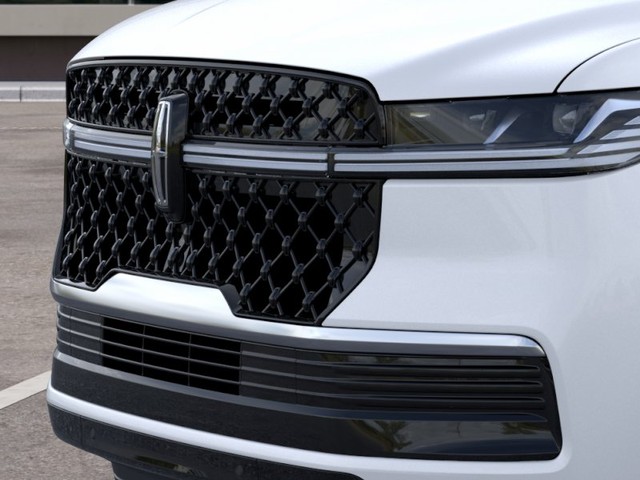 2026 Lincoln Navigator Reserve thumbnail image 17