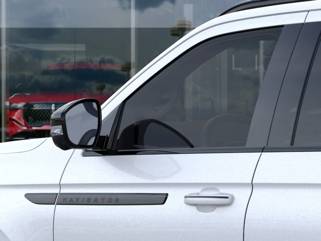 2026 Lincoln Navigator Reserve thumbnail image 20