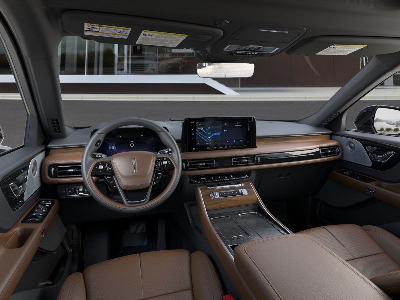Lincoln Aviator Vehicle Full-screen Gallery Image 09