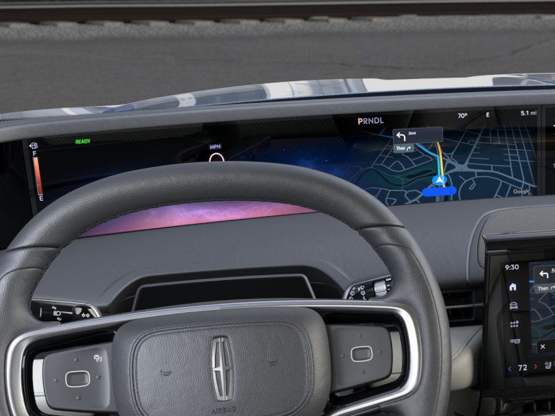 Lincoln Nautilus Vehicle Full-screen Gallery Image 13