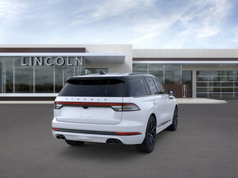 Lincoln Aviator Vehicle Full-screen Gallery Image 08