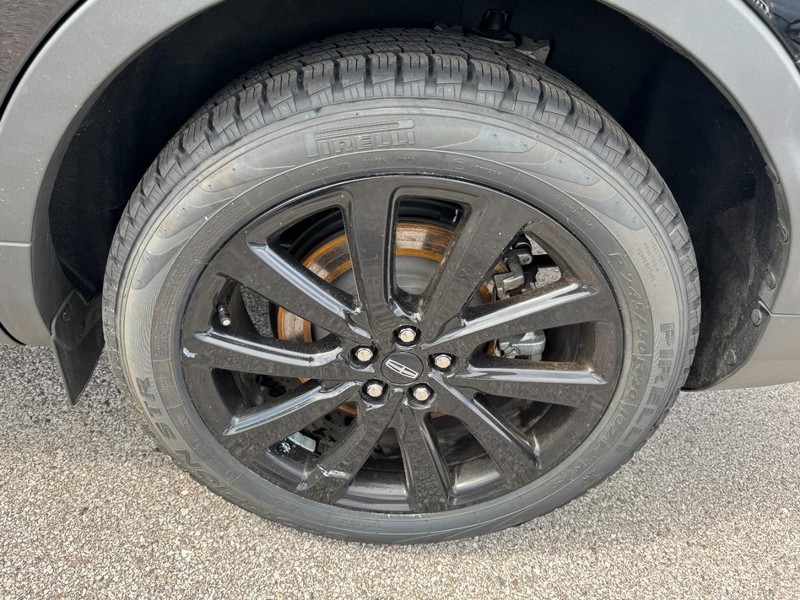 Lincoln Nautilus Vehicle Full-screen Gallery Image 27