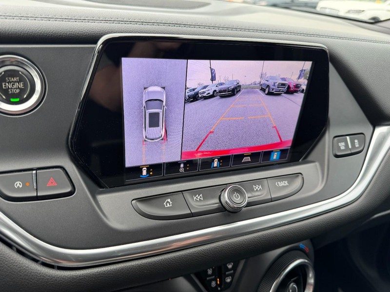 Chevrolet Blazer Vehicle Full-screen Gallery Image 24