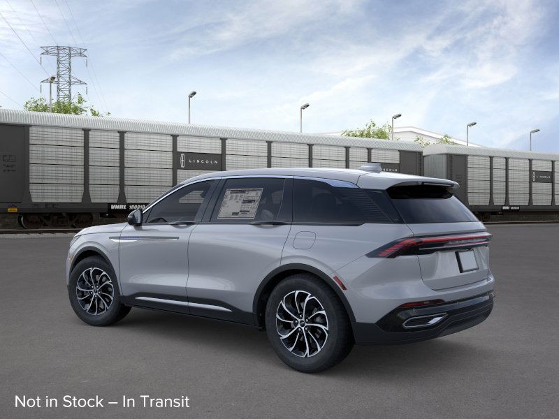 Lincoln Nautilus Vehicle Full-screen Gallery Image 04