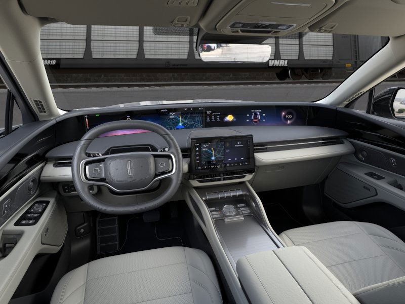 Lincoln Nautilus Vehicle Full-screen Gallery Image 09