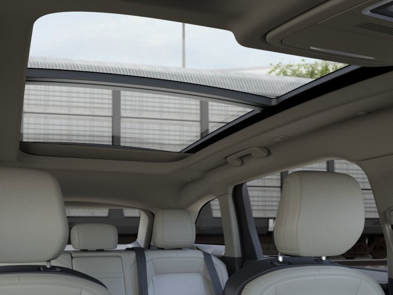 Lincoln Nautilus Vehicle Full-screen Gallery Image 22