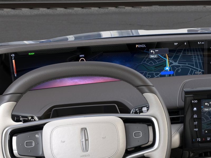 Lincoln Nautilus Vehicle Full-screen Gallery Image 13