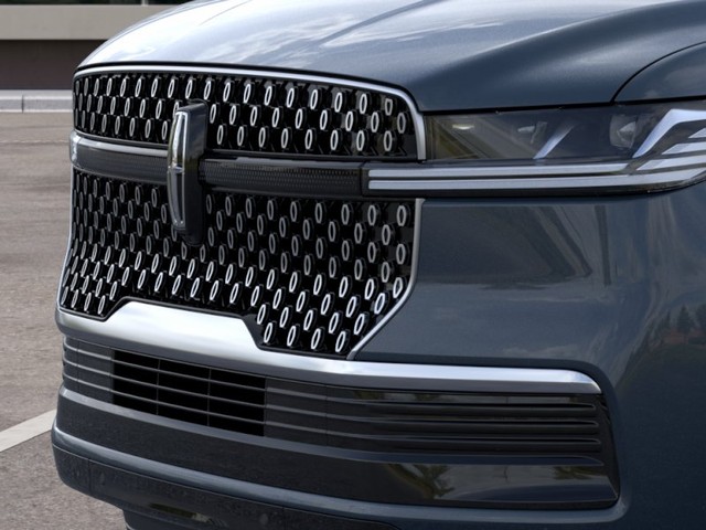 2026 Lincoln Navigator Reserve thumbnail image 17
