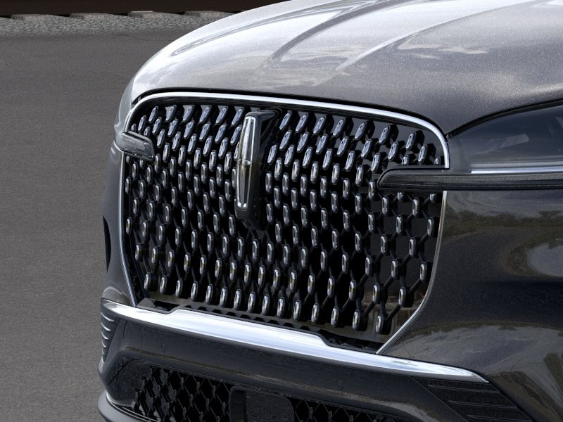 Lincoln Aviator Vehicle Full-screen Gallery Image 17
