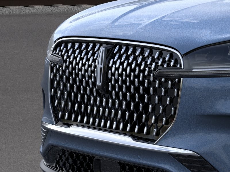 Lincoln Aviator Vehicle Full-screen Gallery Image 17