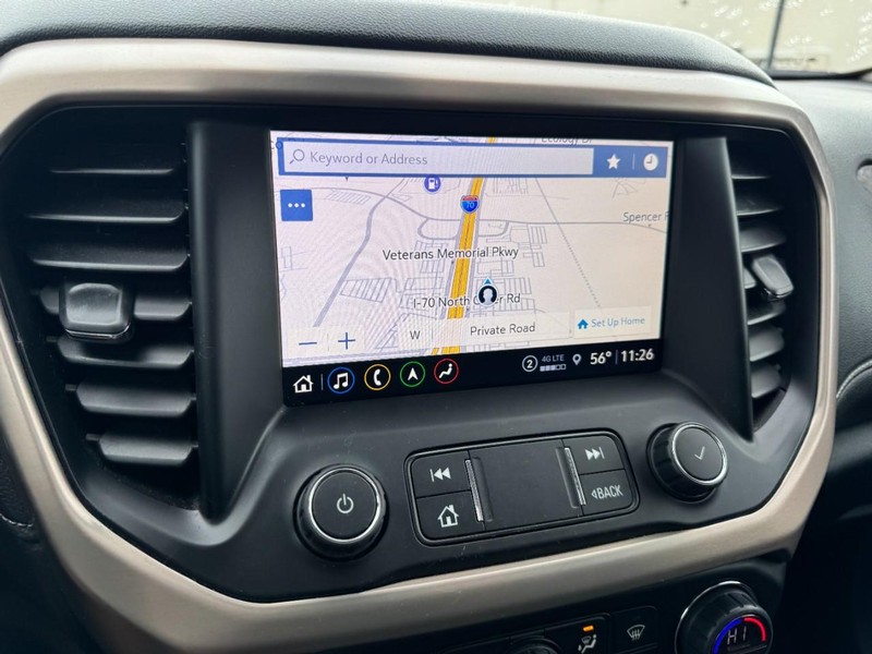 GMC Acadia Vehicle Full-screen Gallery Image 23