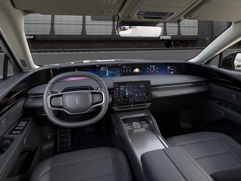 Lincoln Nautilus Vehicle Full-screen Gallery Image 09