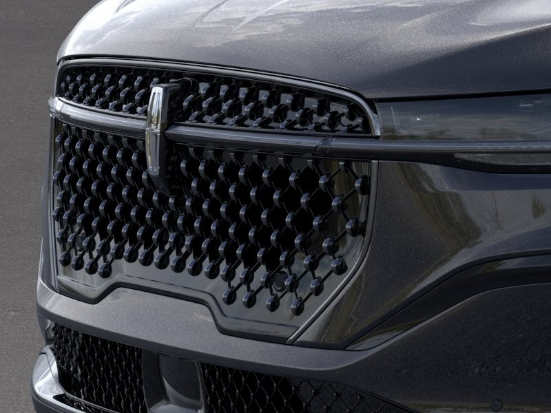 Lincoln Nautilus Vehicle Full-screen Gallery Image 17