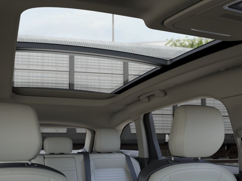 Lincoln Nautilus Vehicle Full-screen Gallery Image 22