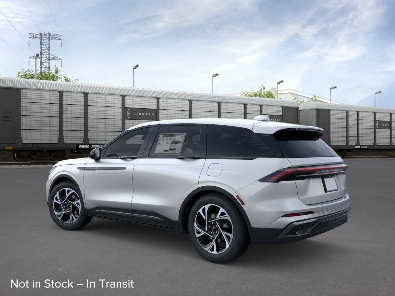 Lincoln Nautilus Vehicle Full-screen Gallery Image 04