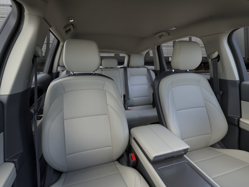 Lincoln Nautilus Vehicle Full-screen Gallery Image 10