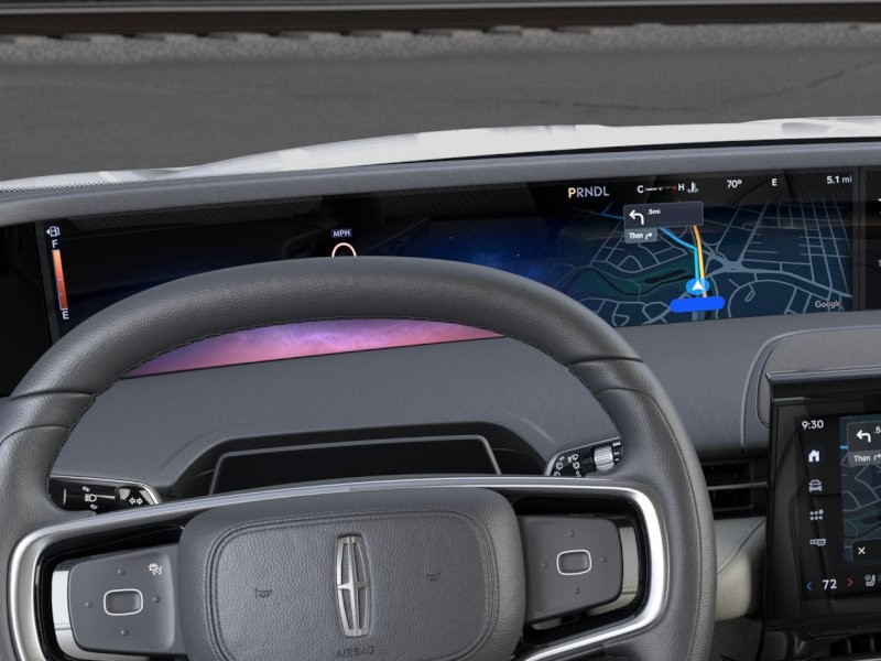 Lincoln Nautilus Vehicle Full-screen Gallery Image 13